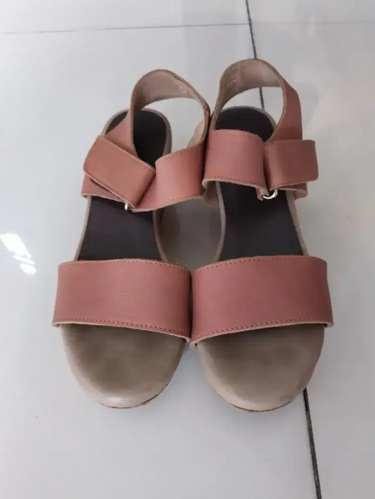 Preloved Sepatu Sandal Wanita