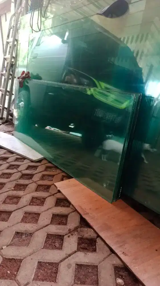 Jual beli kaca Bekas