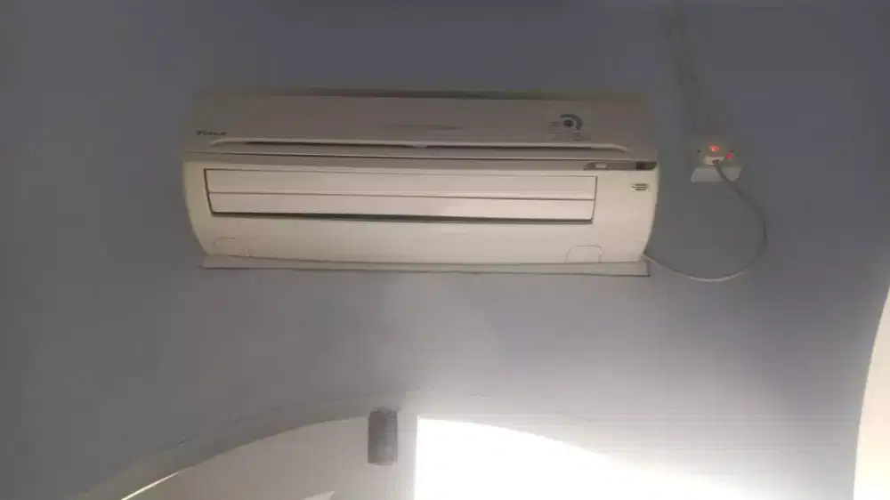 Ac daikin 3/4 pk thailand preon type R 410