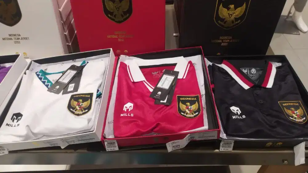 Jersey timnas Indonesia 2022 player issued merk Mills ori