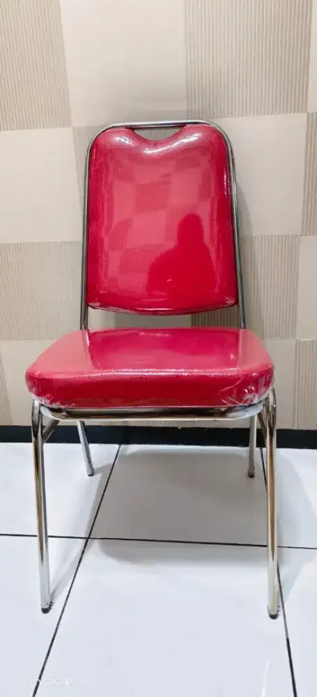 kursi susun rekondisi like new 90% (lipat, susun, belajar, staff)