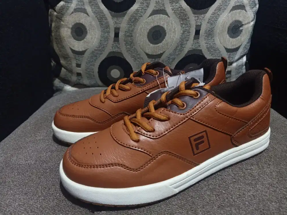 Sepatu Fila casual original