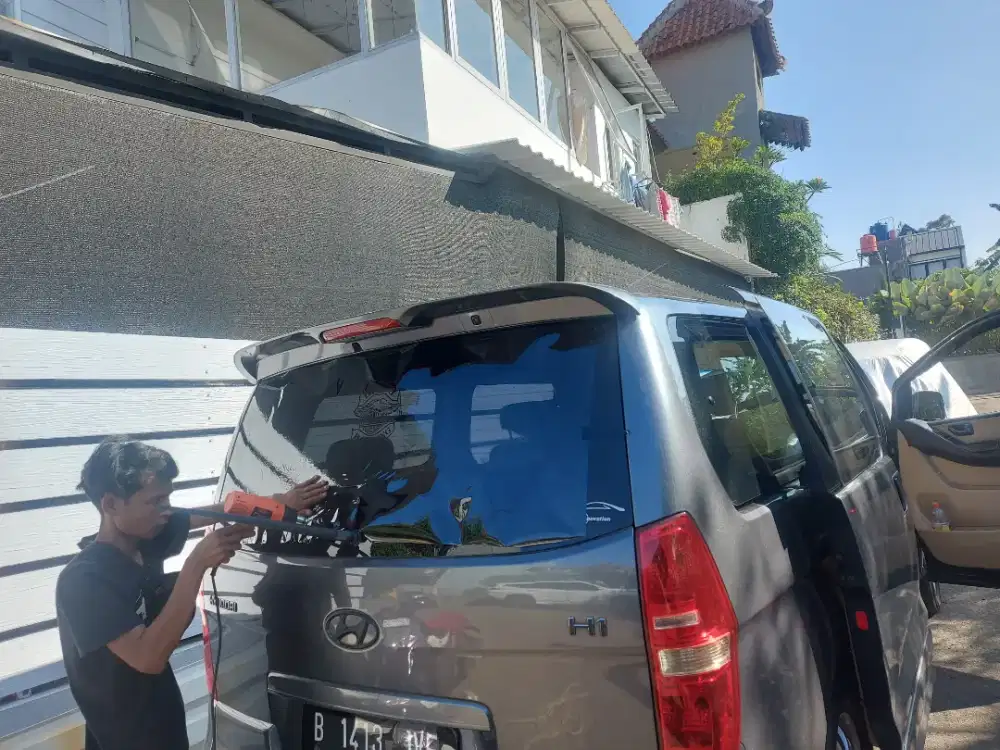 panggilan jasa pasang kaca film mobil