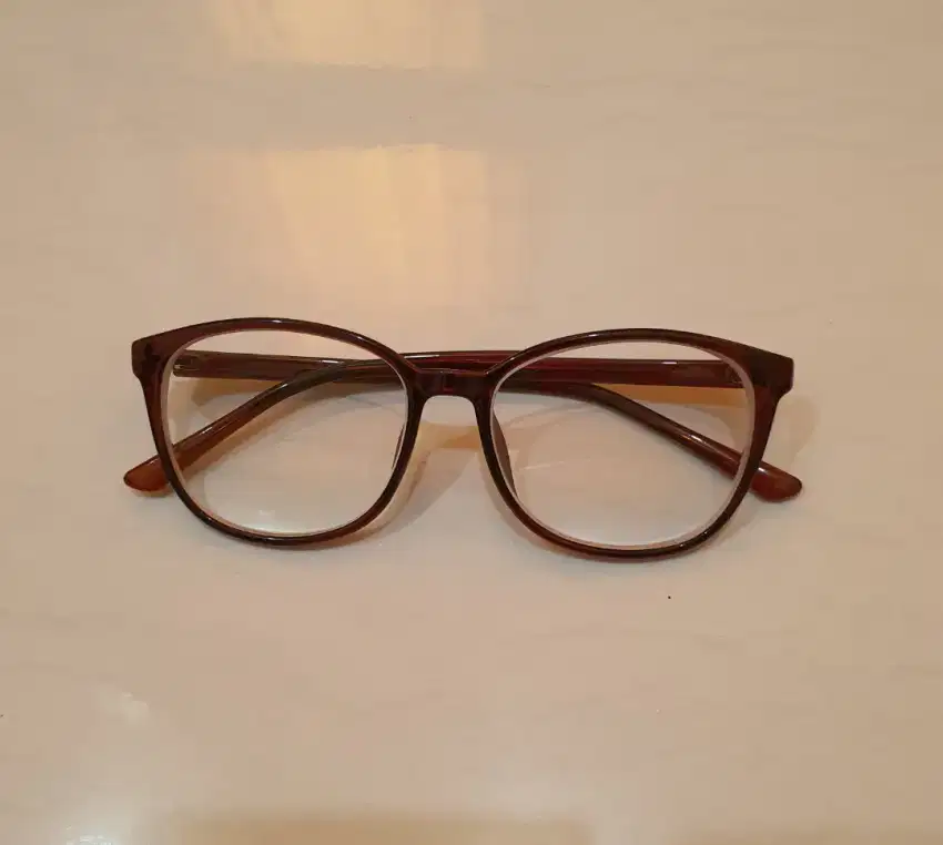 Frame Kacamata Wanita