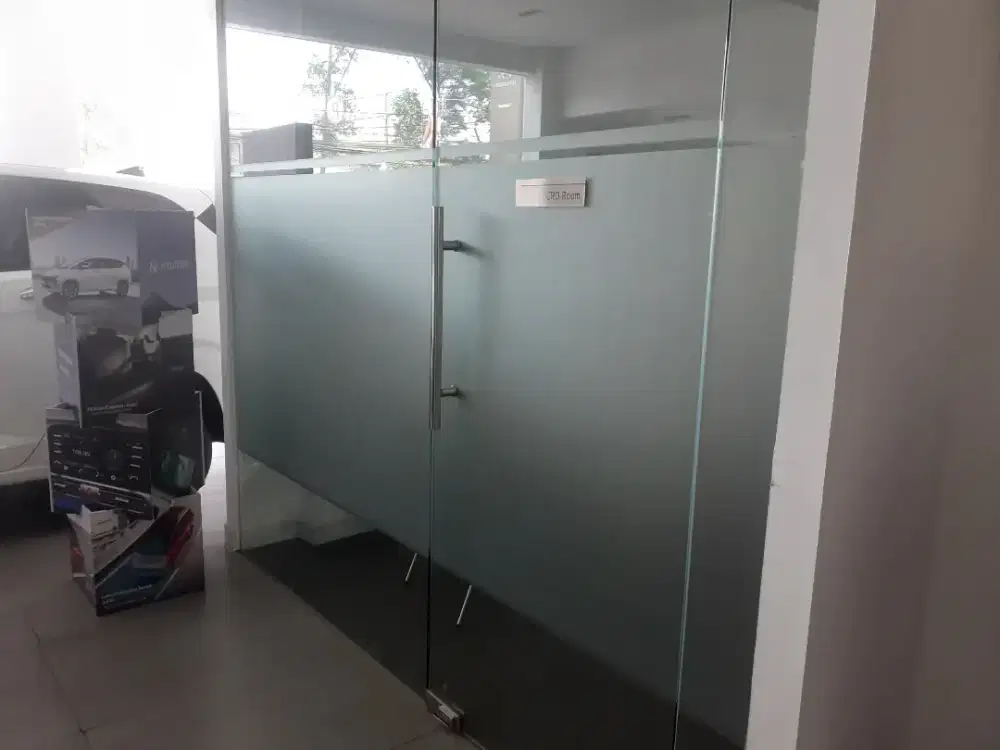Jasa pemasangan kaca film gedung,kantor,rumah,apartemen,hotel dll.