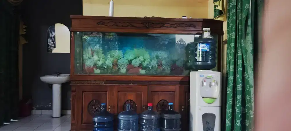 Aquarium dan lemari Besar Murah Tidak bocor BU Nego