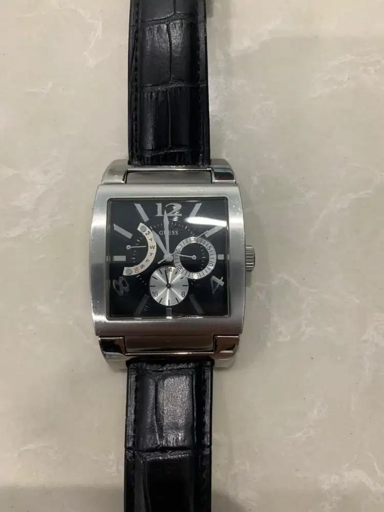 Jam tangan pria guess asli