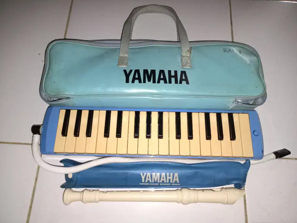 Alat musik tiup sekolah pianika YAMAHA free suling YAMAHA