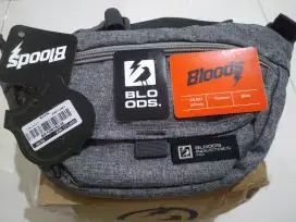 Topi, Tas Waistbag, T-shirt BLOODS Original