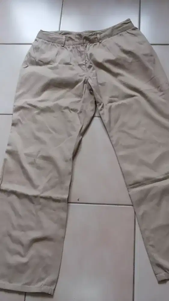 Celana bahan merk GAP