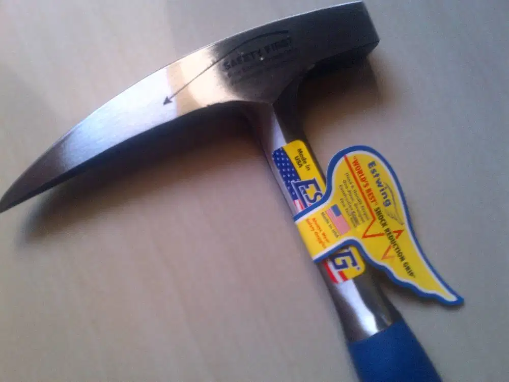 PALU GEOLOGI ESTWING RUNCING (BATUAN BEKU) / ESTWING HAMMER PICK POINT