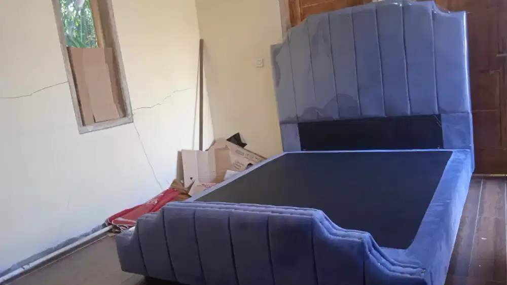 Dipan minimalis ellegant 160*200