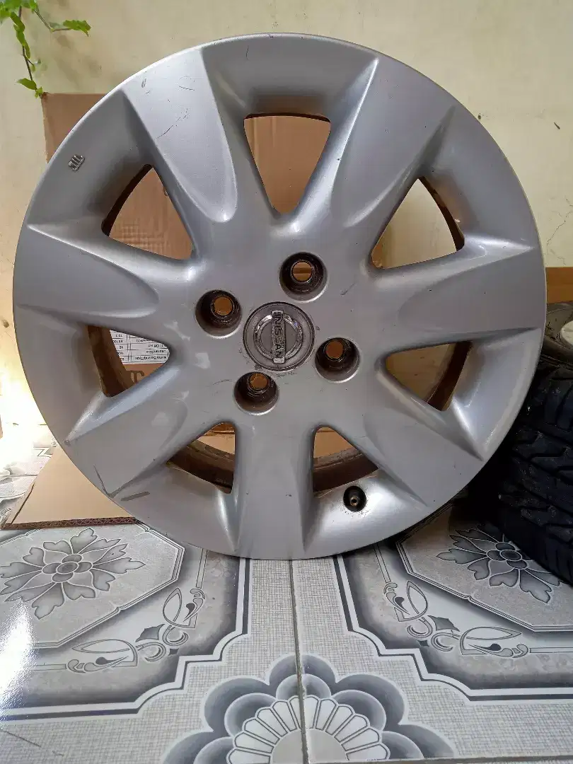 VELG ORIGINAL NISSAN MARCH 2013 RING 15