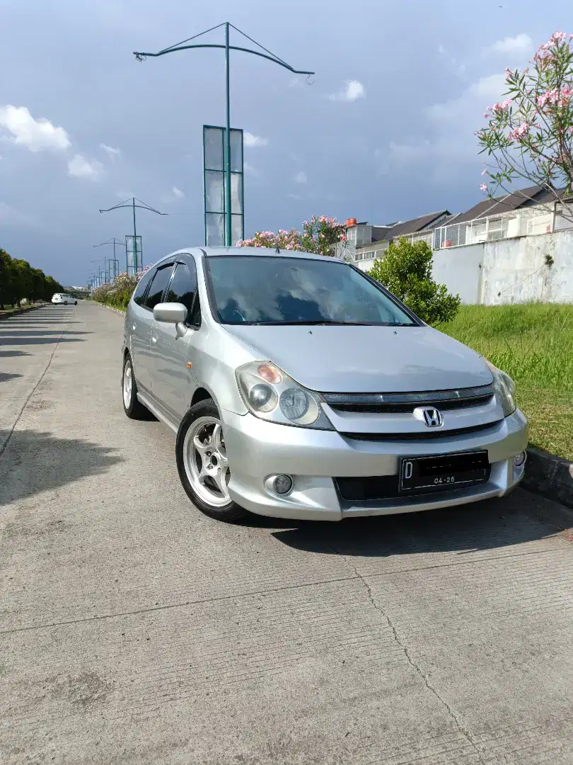 Honda Stream Facelift 2.0 K20A 2005 A/T Matic Triptonik