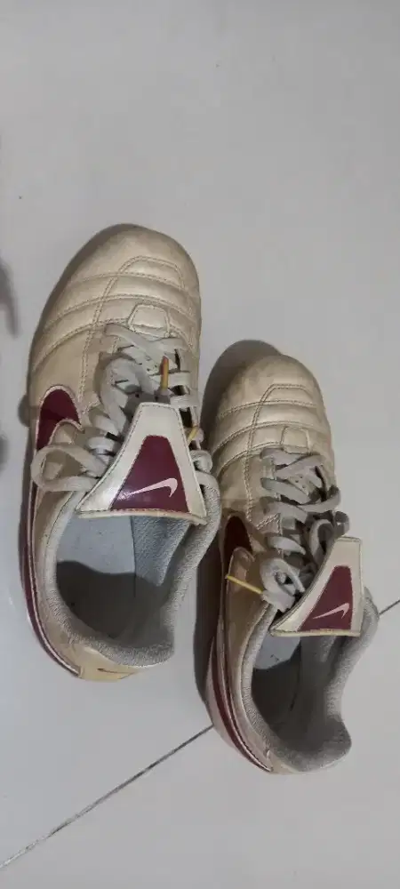 Sepatu Futsal Merk Nike (Asli/Ori)