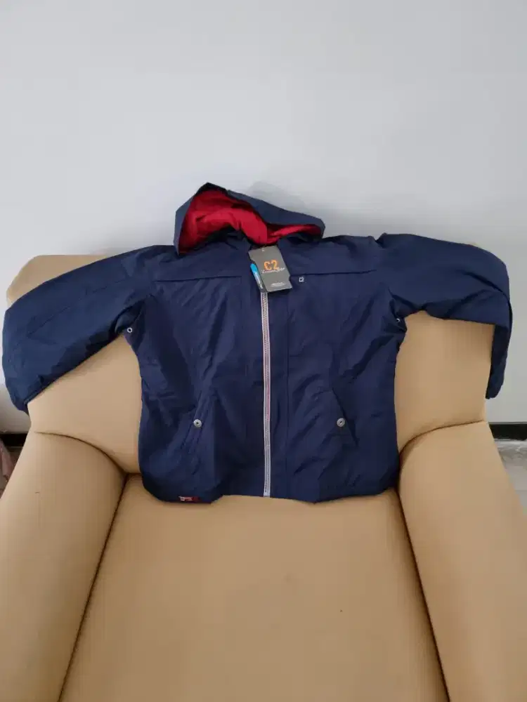 Jaket cewek C2 masih baru gress