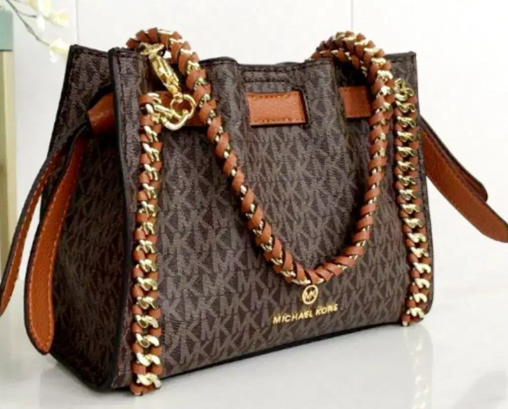 MICHAELI KORZ TOTE BAG WITH RECEIPT FULL SET