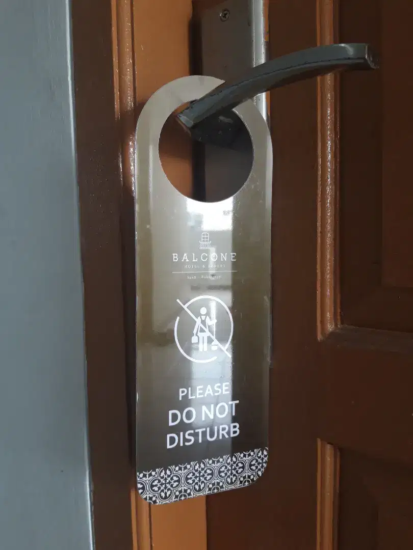 Door sign hanger hotel custom