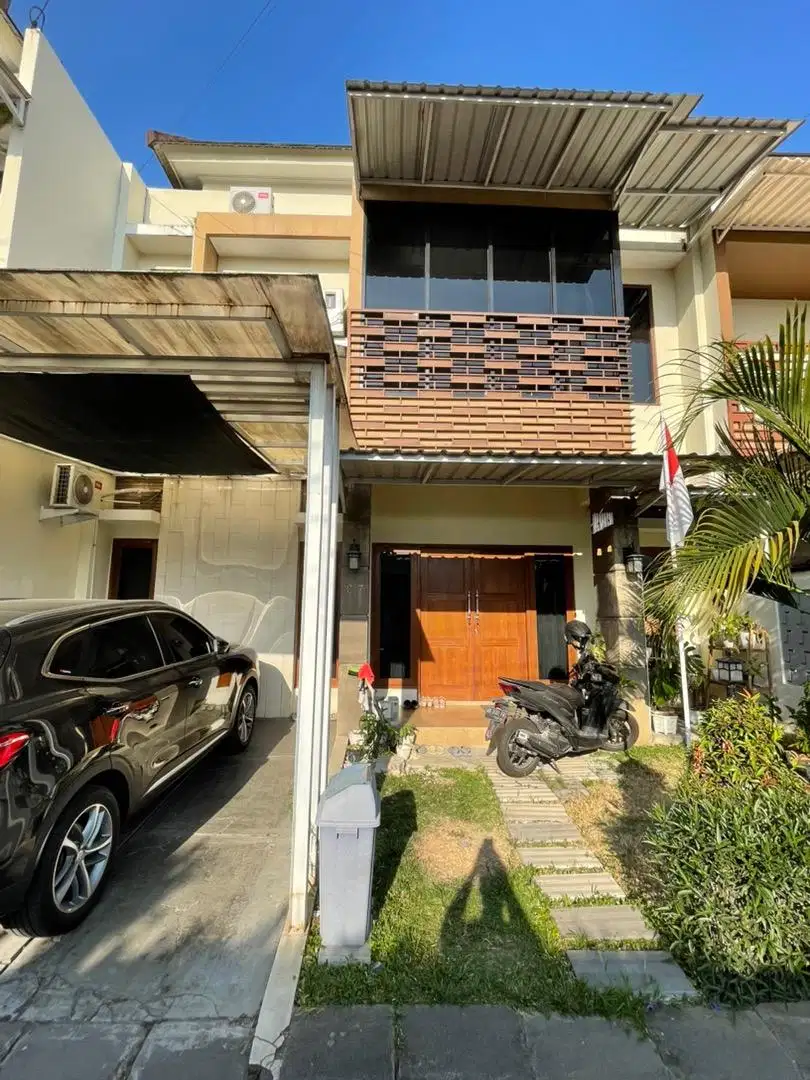 Jual rumah 2 lantai gentan taman anggrek