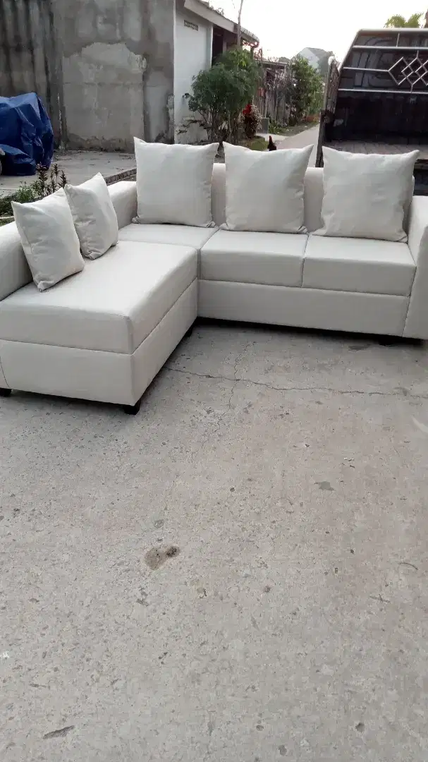 Sofa minimalis berkualitas