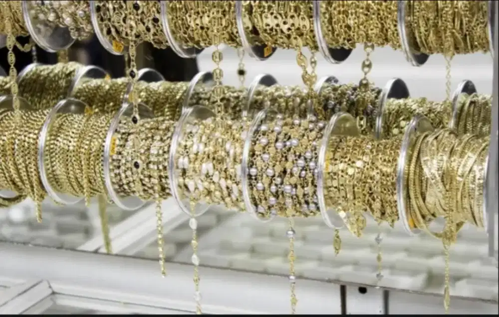 MENERIMA BELI PERHIASAN EMAS,,PERAK DAN BERLIAN