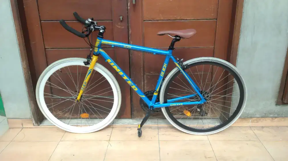 United Slick 71 Full Alloy Hybrid Balap