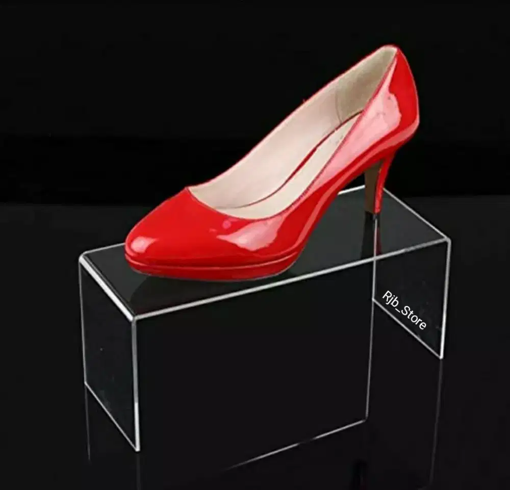 Akrilik tempat sepatu/display sepatu