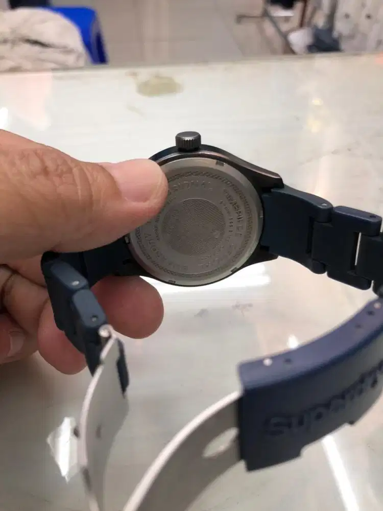 Dijual jam tangan super dry orisinil