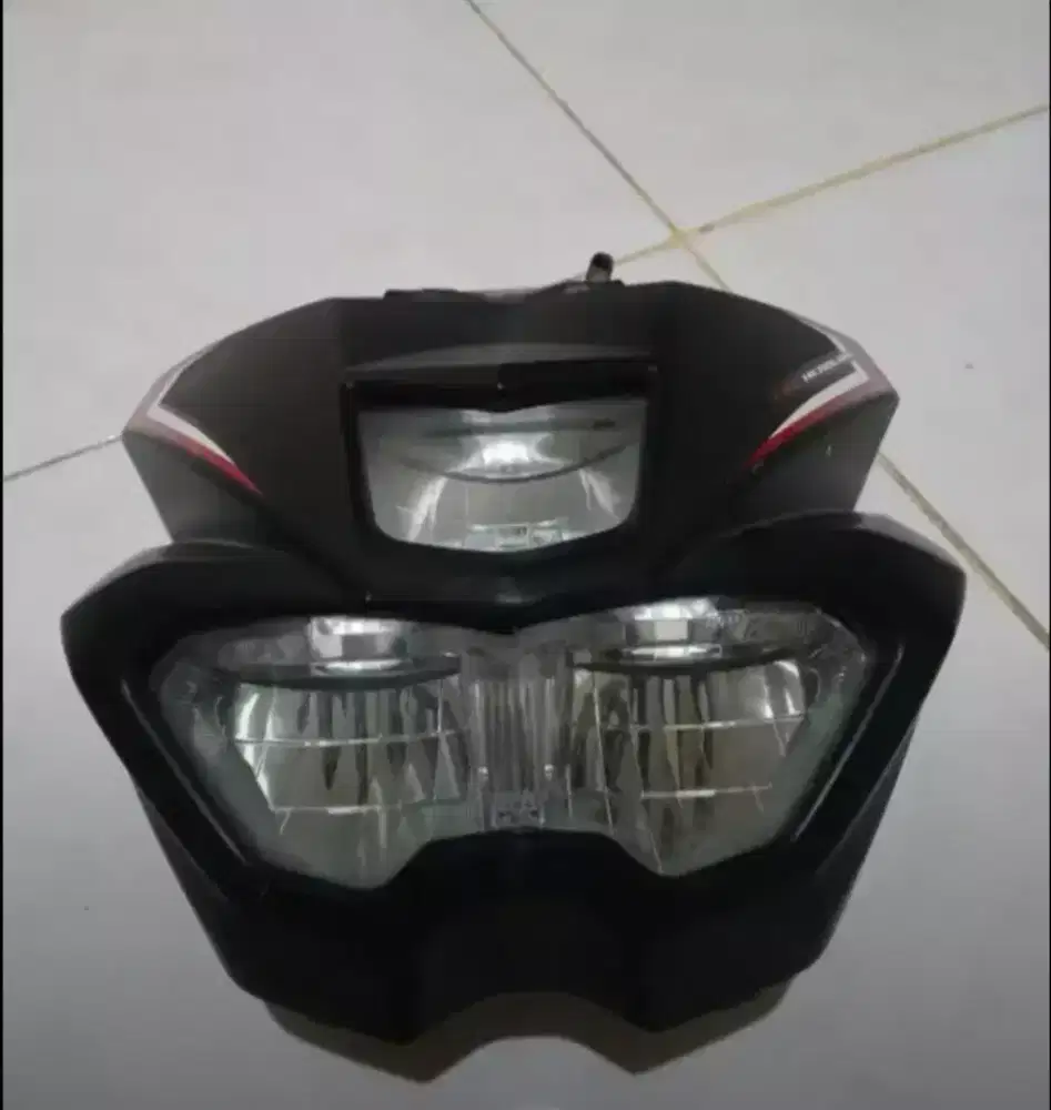lampu depan Yamaha xabre orisinil