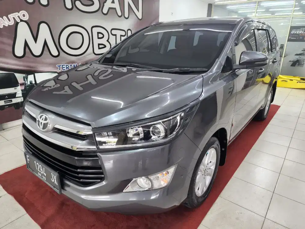 Toyota Innova Reborn V solar 2.4 manual 2020.