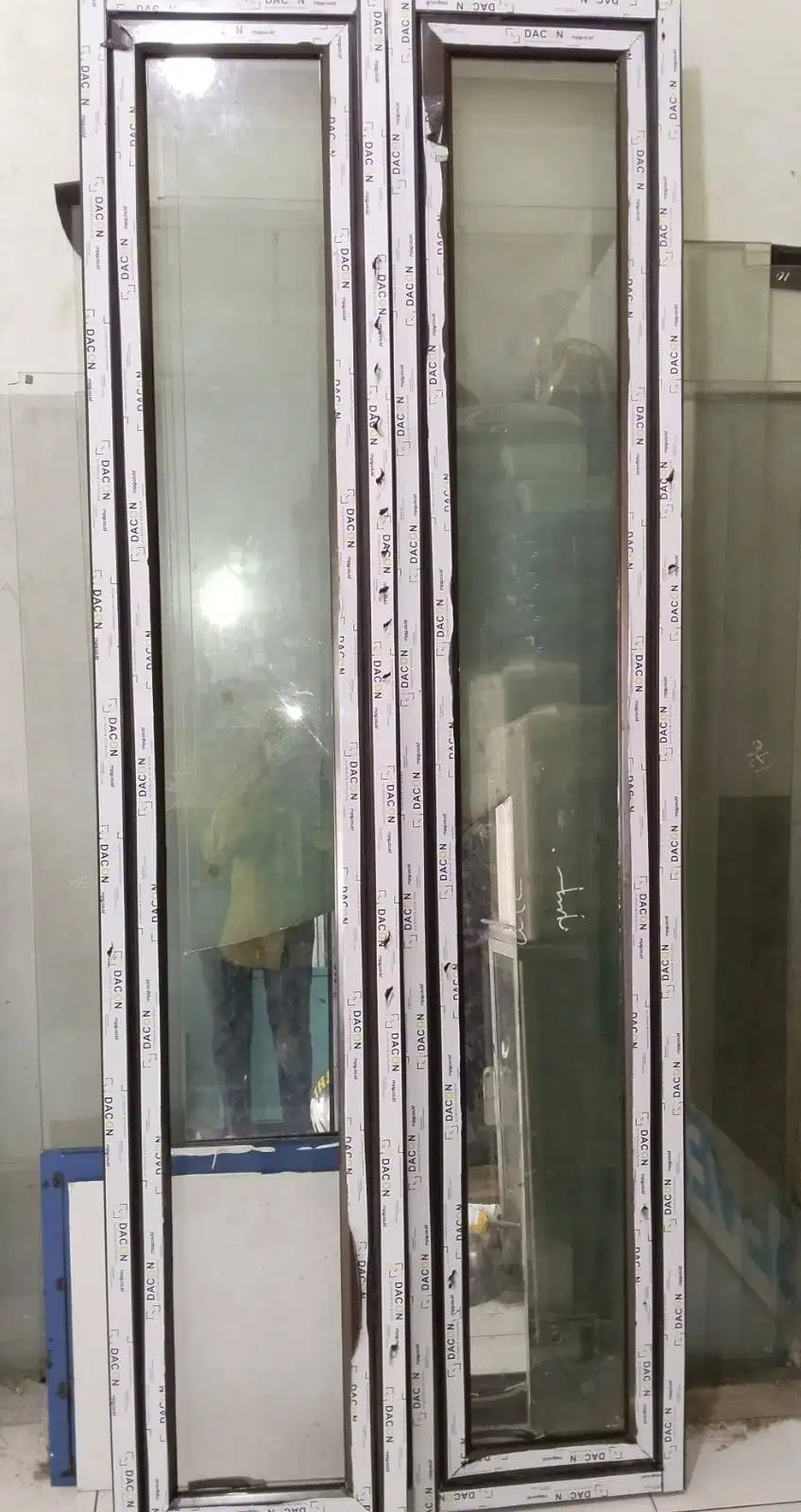 Jendela Aluminium Single - 50 x 200 cm