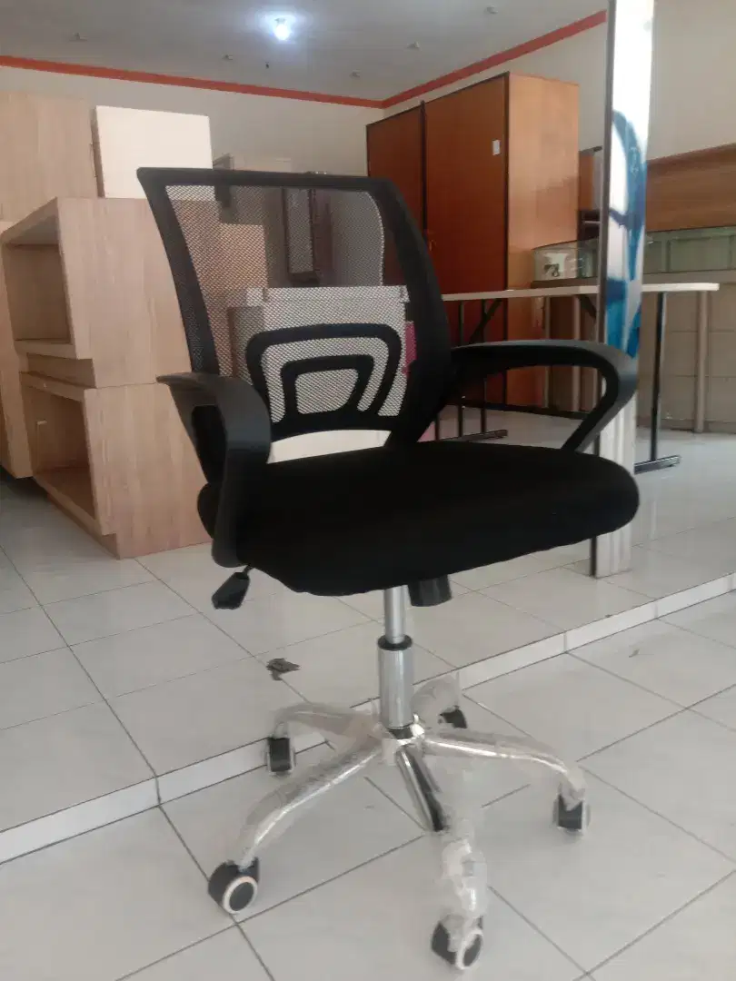 Kursi Kantor Sandaran Jaring