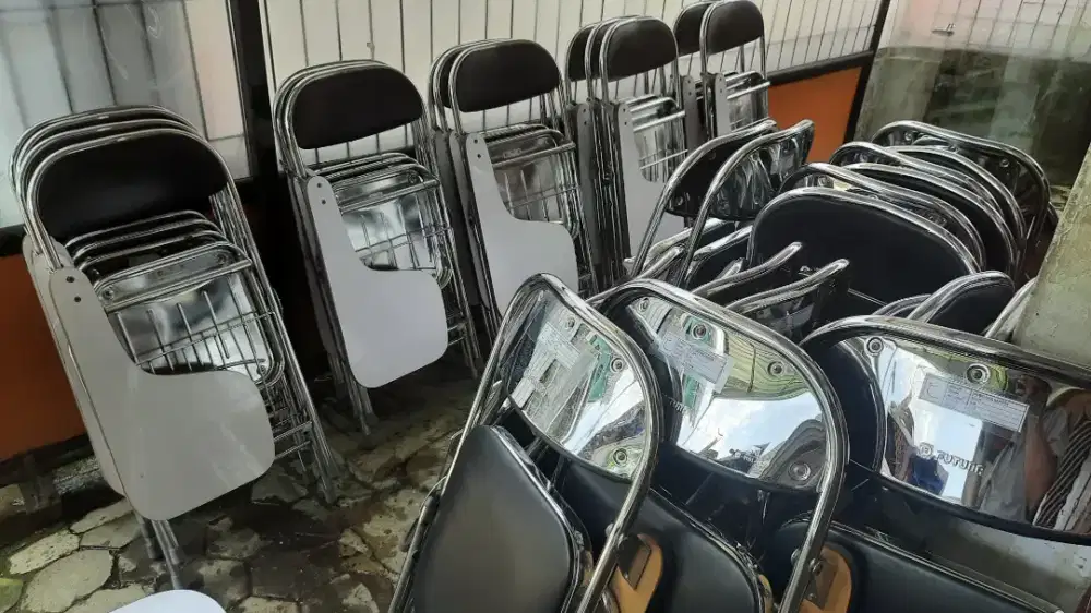 Dicari terus kursi kuliah bekas bimbel (Bukan jual)