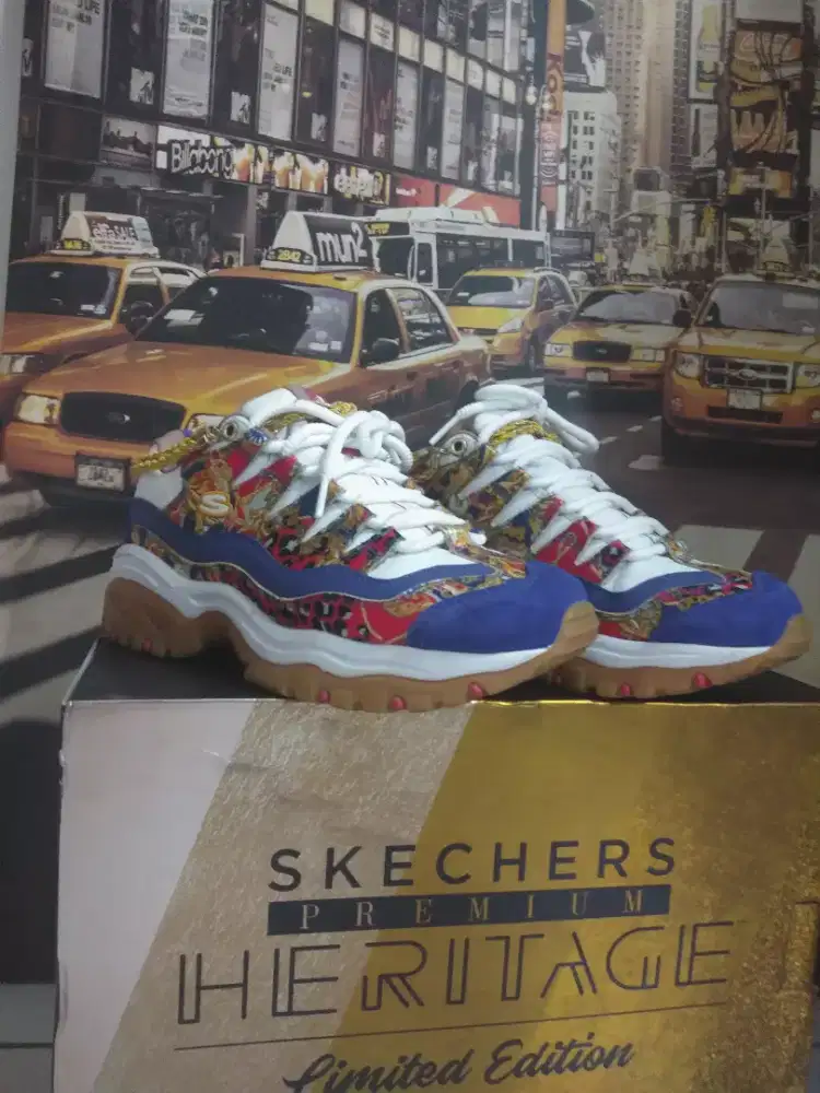 Prelove Sepatu Skechers Premium Heritage Limited Edition harga pas