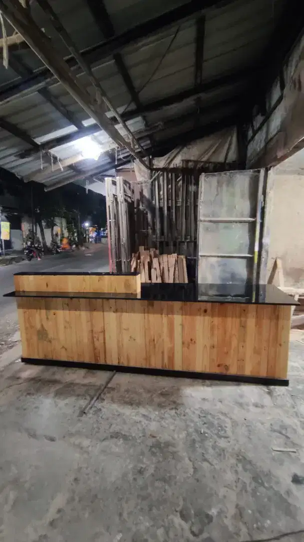 Meja bar cafe warung dll bahan kayu pallet