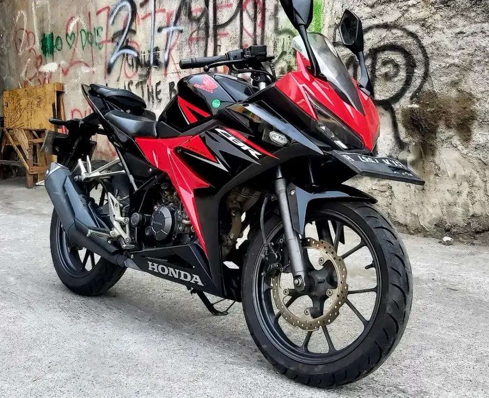 Cbr 150 old store olx