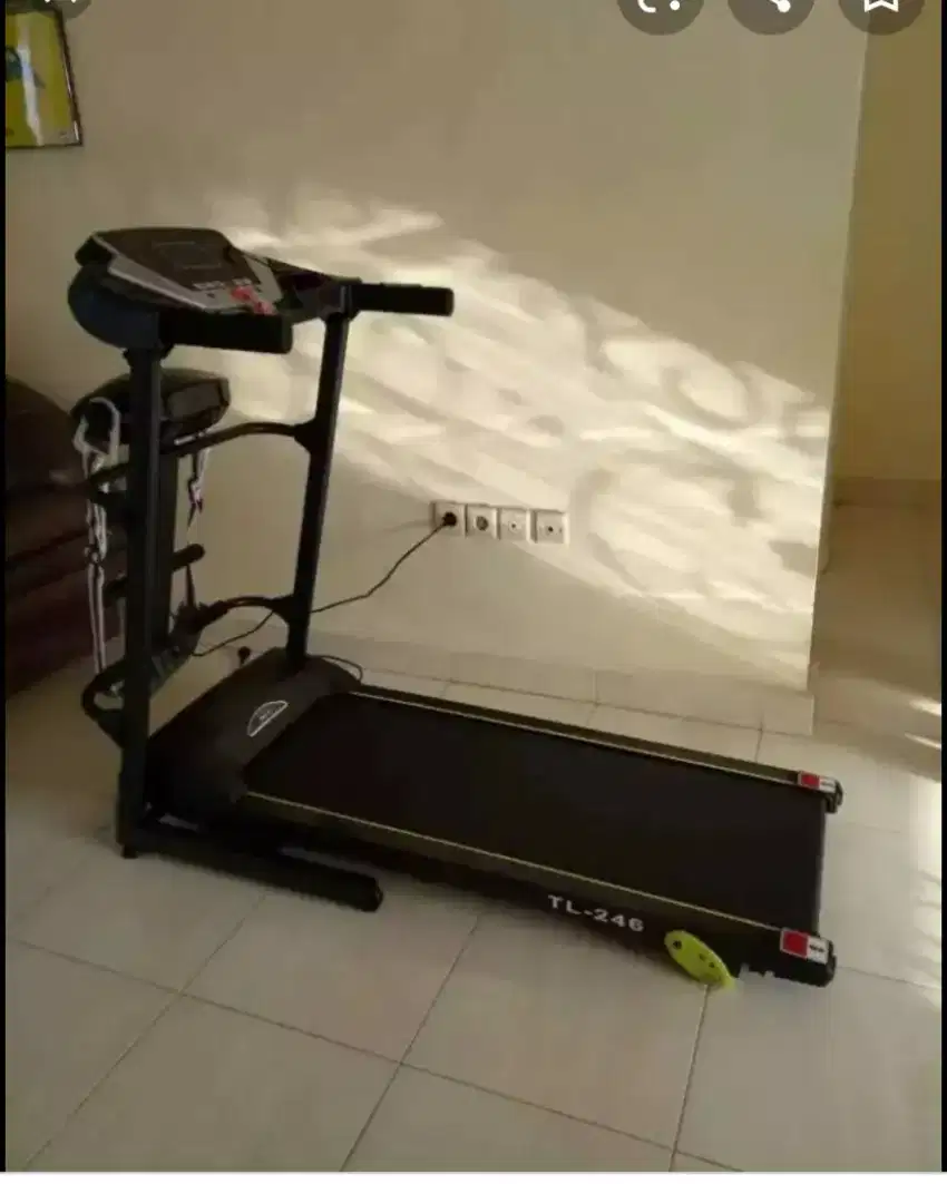 TREADMILL ELEKTRIK  TL 246 // MP3 / 3 FUNCTION