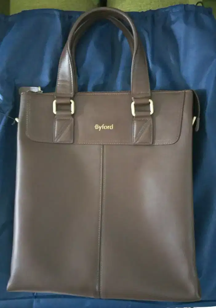 Tas selempang brand BYFORD under lisence PIERRE CARDIN