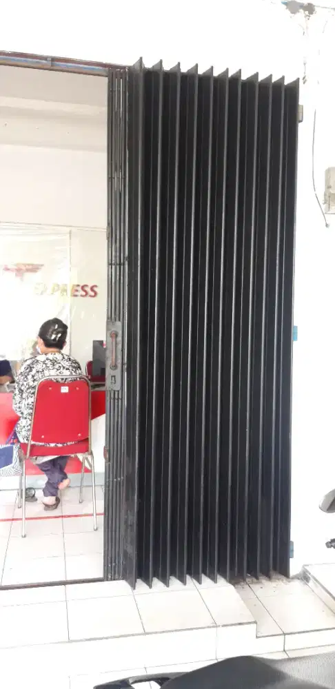 promo servis pintu harmonika