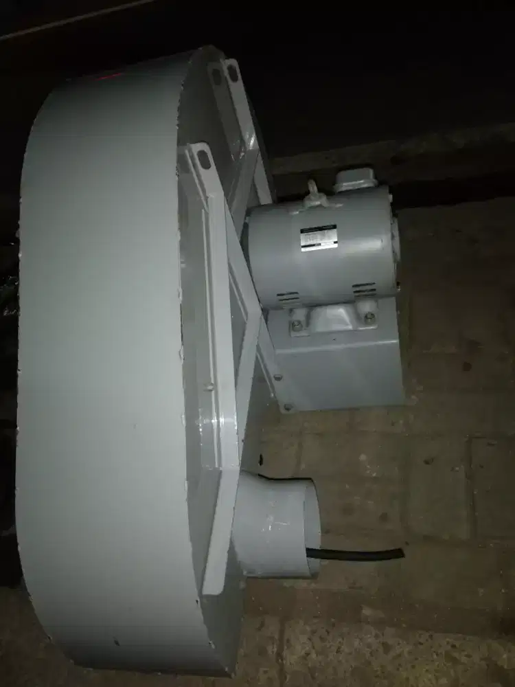 Blower hitachi 3phase 220 Volt