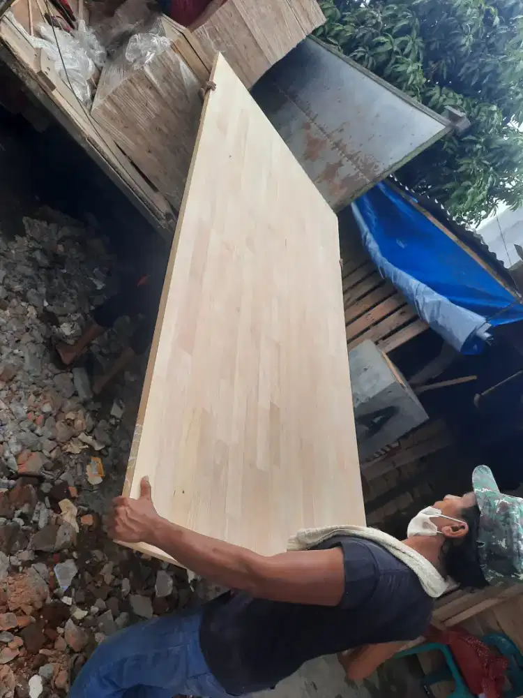 Distributor kayu,Finger join, Lemboar, T 15 X L 1222 X P 2444