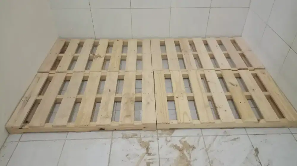 Palet dipan jati belanda