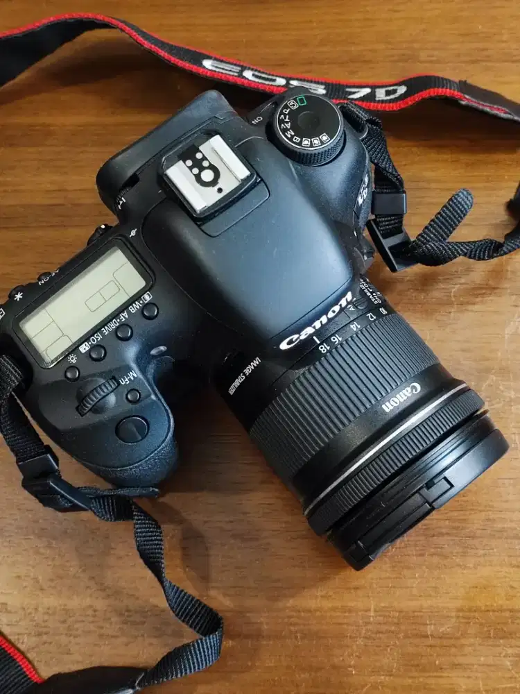 Milik pribadi CANON 7D mark I lengkap lensa 18-135mm