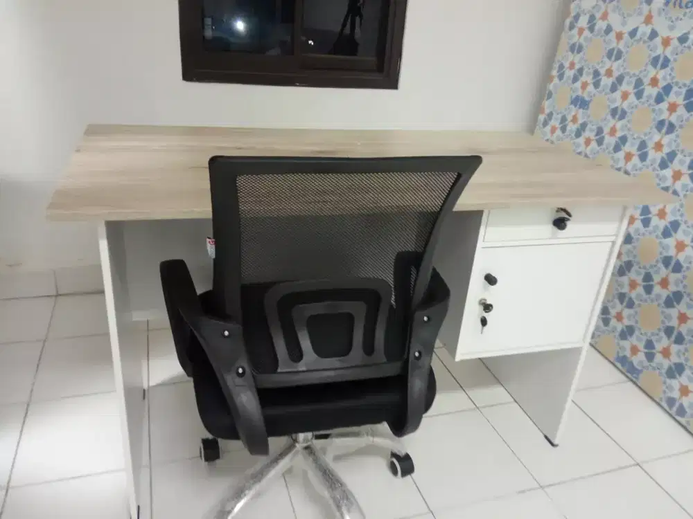 MEJA KANTOR KERJA + KURSI KERJA / KANTOR BARU COD FREE ONGKIR PASANG