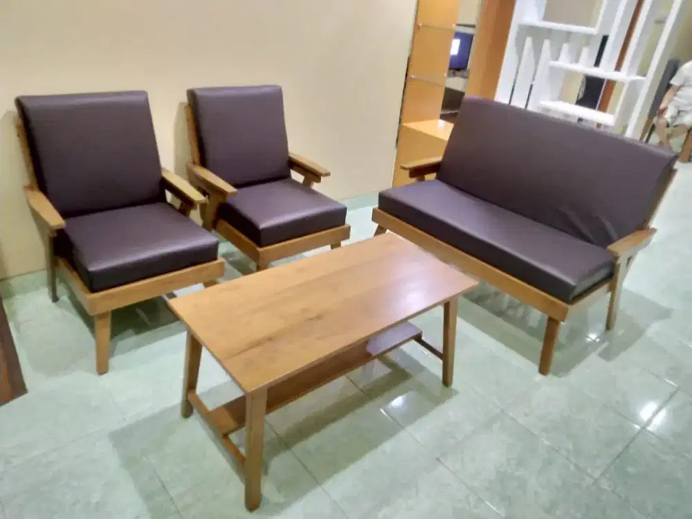 Set kursi tamu kombinasi busa