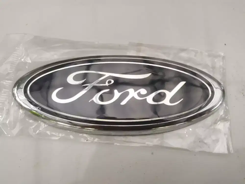 emblem logo sticker ford Fiesta Ecosport depan dan belakang