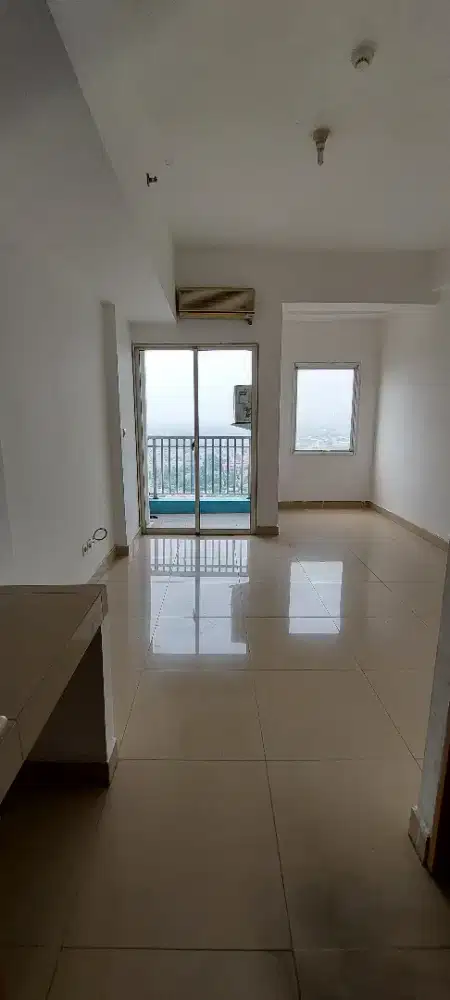 Disewakan murah studio unfurnish Pasang Ac apartement The Nest