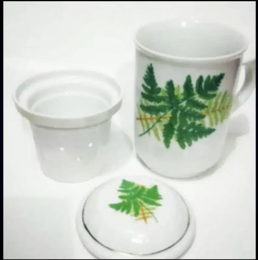 Mug, piring, mangkok