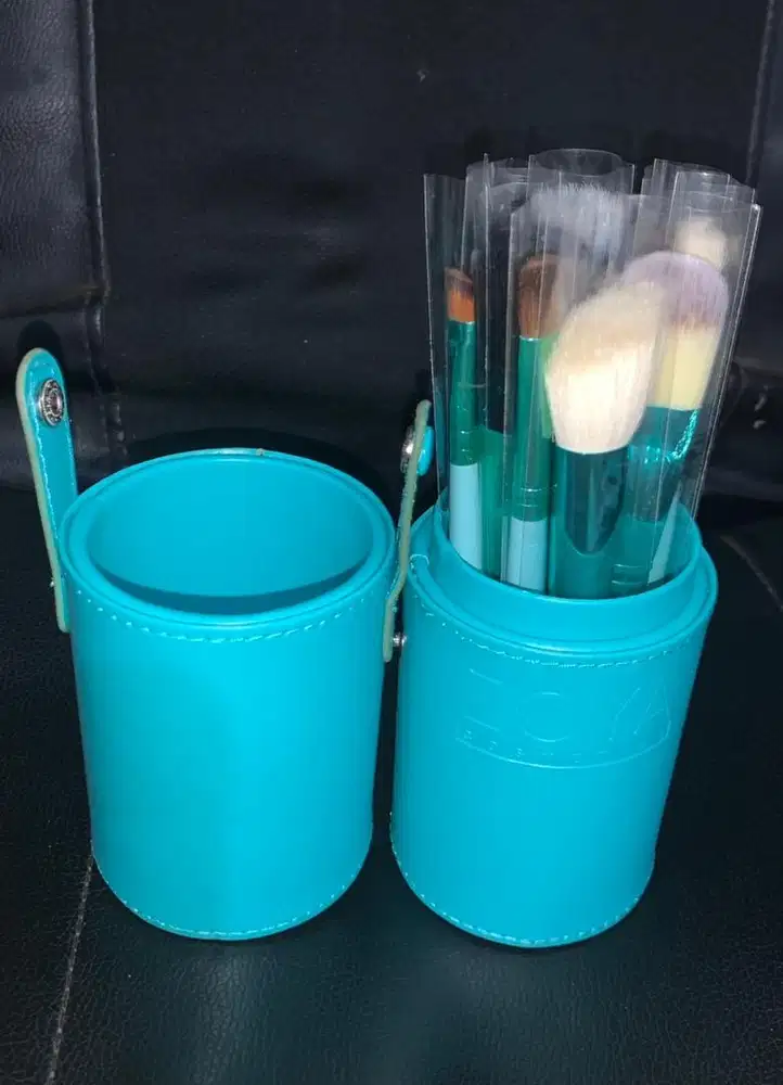 Zoya Cosmetics Brush Set Turquoise
