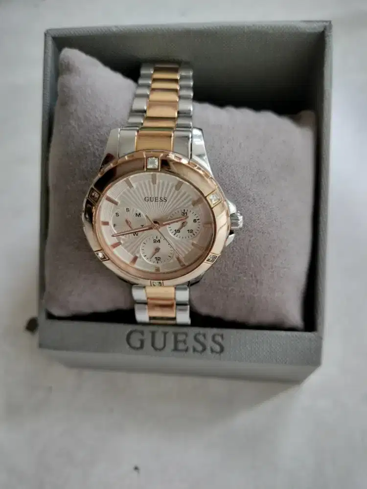 Jam tangan wanita guess gww0443L4